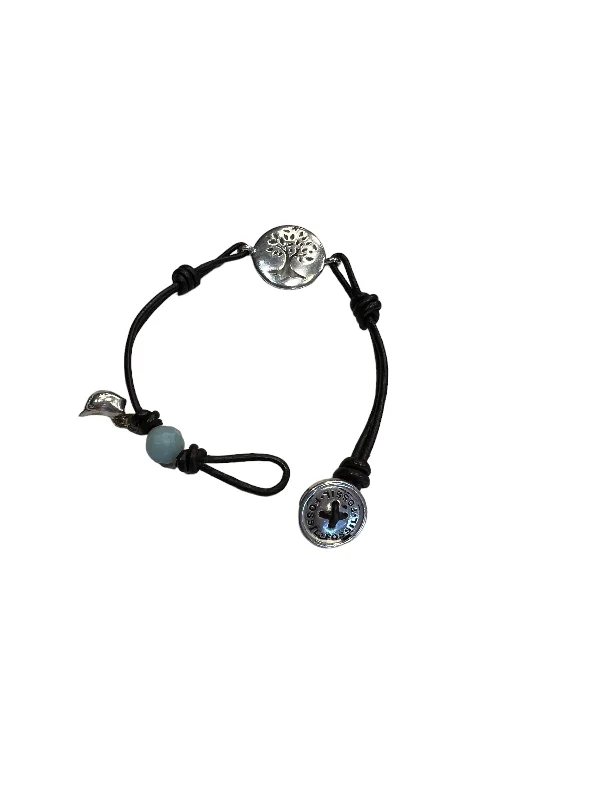 pearl and silver bracelet-Bracelet Charm By Fossil