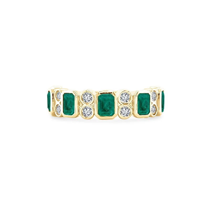 men’s wedding bands with black diamonds-Alternating Emerald Cut Emerald & Double Diamond Bezel Band