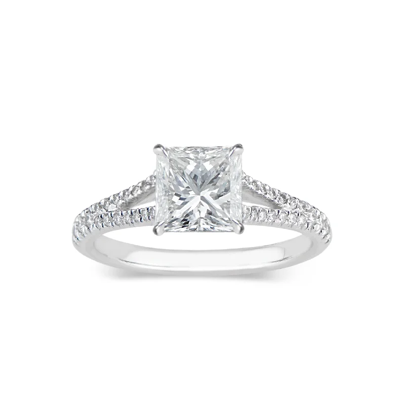 wedding rings for plus size hands-Princess Cut Diamond Engagement Ring with Split Shank